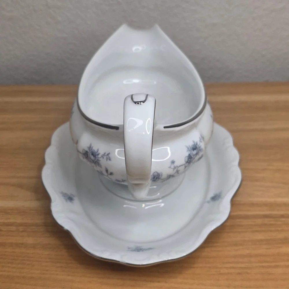 Johann Haviland Blue Garland Gravy Boat & Attached Underplate Bavaria Germany